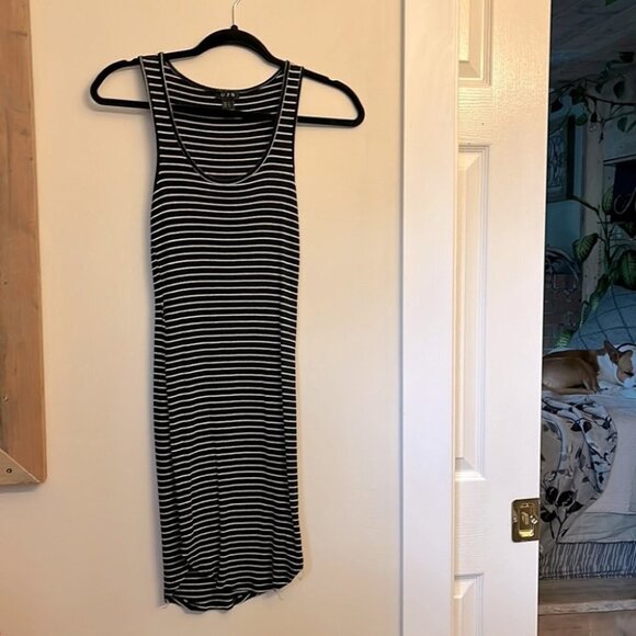 Small stripped  summer dress - Picture 1 of 2